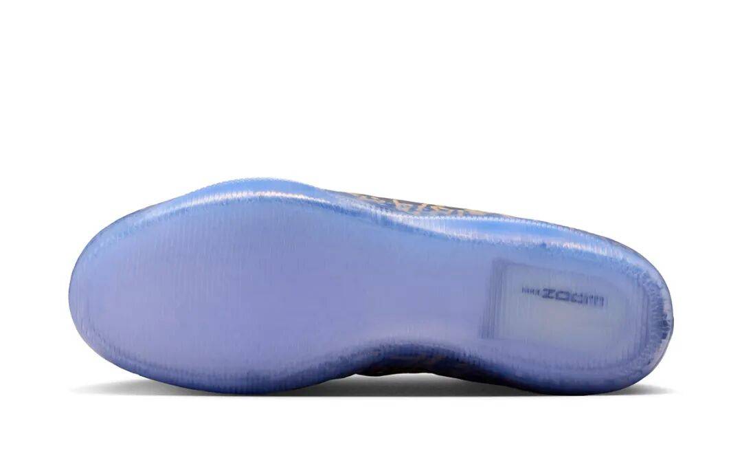 明天发售！两双「黑金」Kobe 11 即将登场！