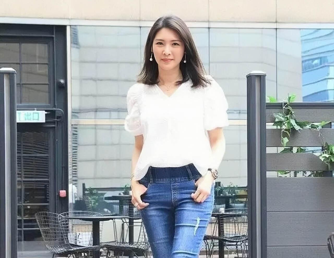 香港知名演员中年丧夫，婚后坚持丁克无儿无女，有计划复出拍戏